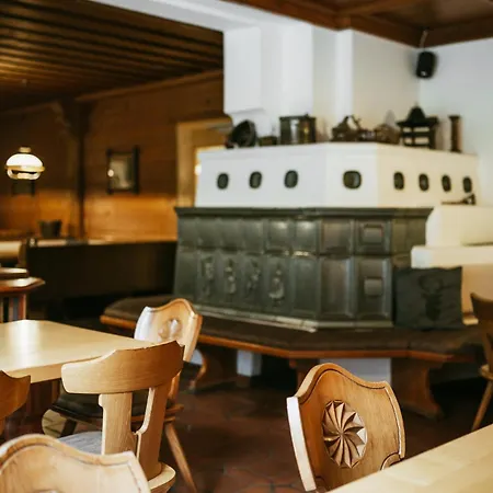 Pension Baranekhof - Just One Ski Bus Stop From Kitzsteinhorn Ski Resort 3*