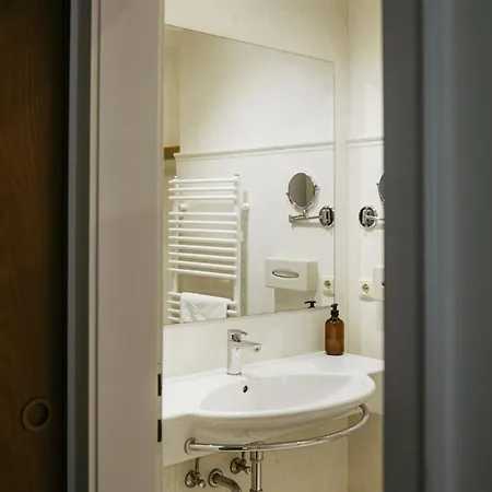 Baranekhof - Closest To The Kitzsteinhorn