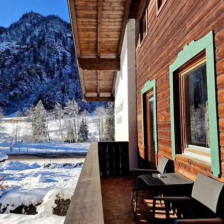 Pension Baranekhof - Just One Ski Bus Stop From Kitzsteinhorn Ski Resort Szálloda Kaprun