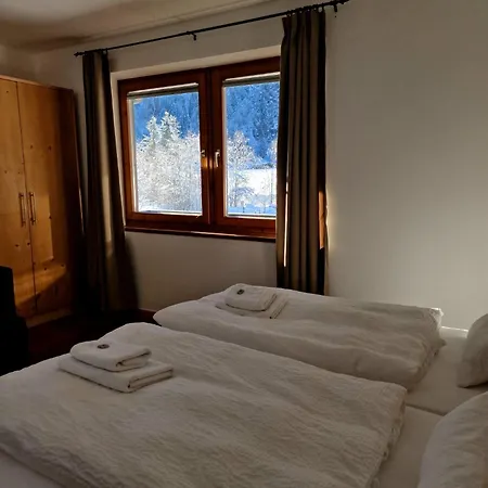 Pension Baranekhof - Just One Ski Bus Stop From Kitzsteinhorn Ski Resort 3* Kaprun